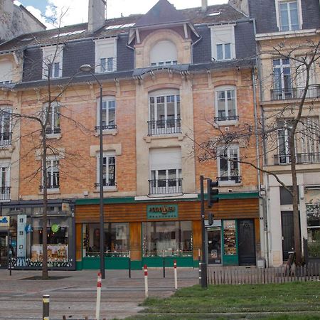 Rare! Magnifique Appartement - Vue Cathedrale Reims Exterior foto